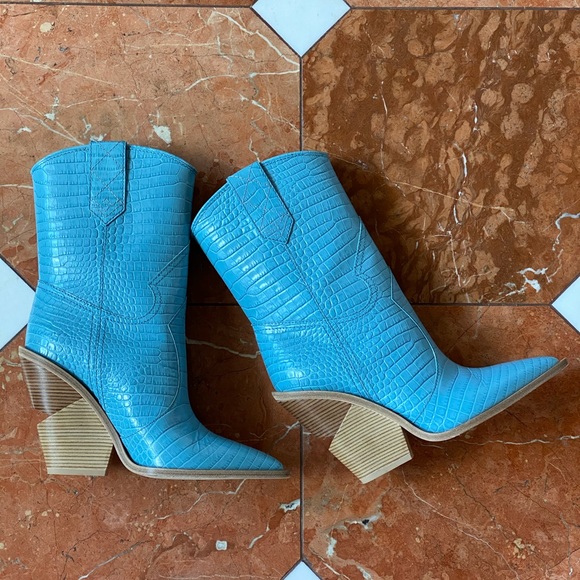 Authentic fendi cowboy boots blue leather NEW